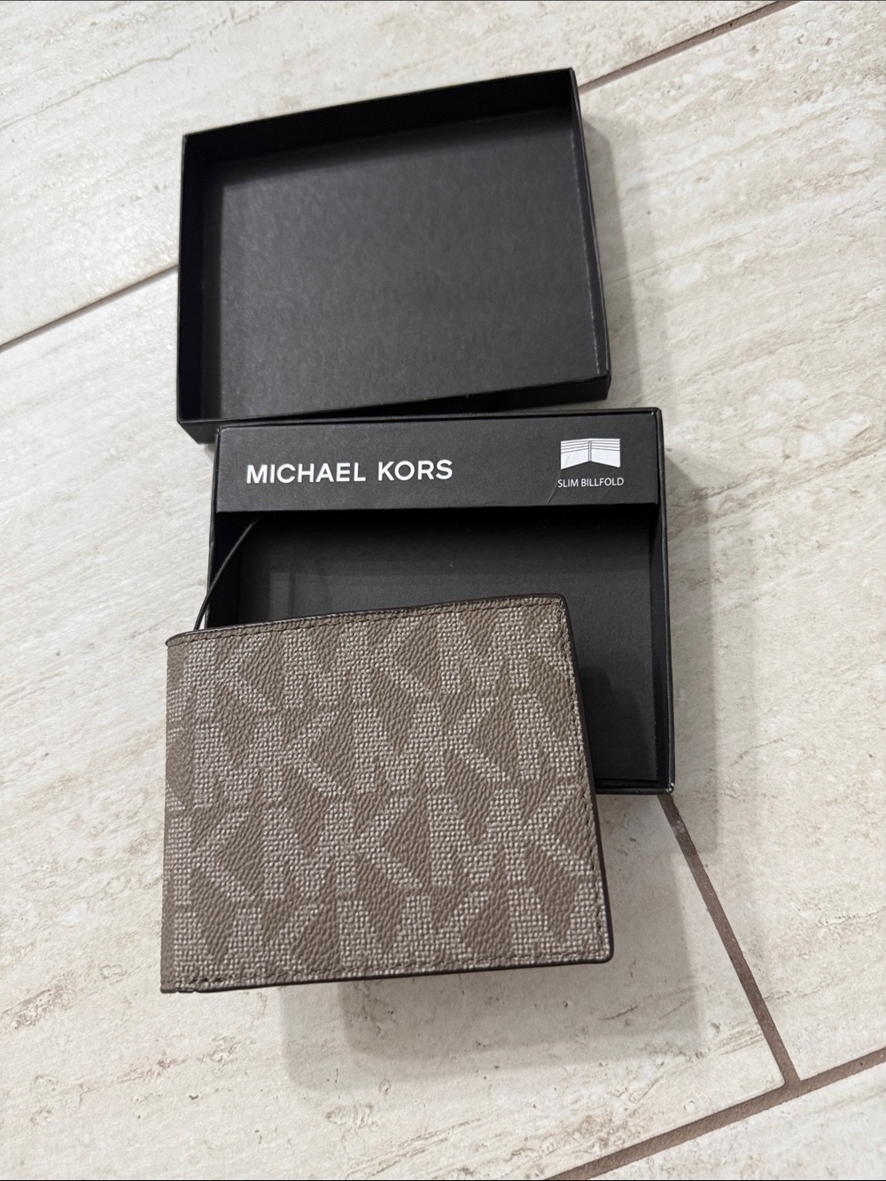 Michael Kors Men’s Bifold Card Holder Wallet - Taupe MK Monogram..nwt ..authenti